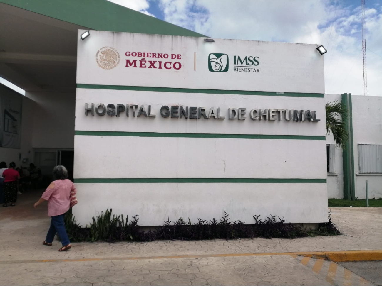 Afecta a afanadoras de Hospital General retraso en el pago de su salario