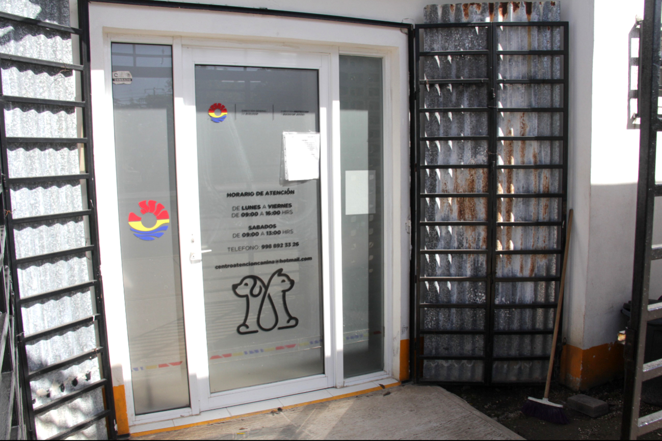 Ciudadanos denuncian que el Centro ha pasado de ser un refugio de rescate a un espacio cerrado y sin transparencia