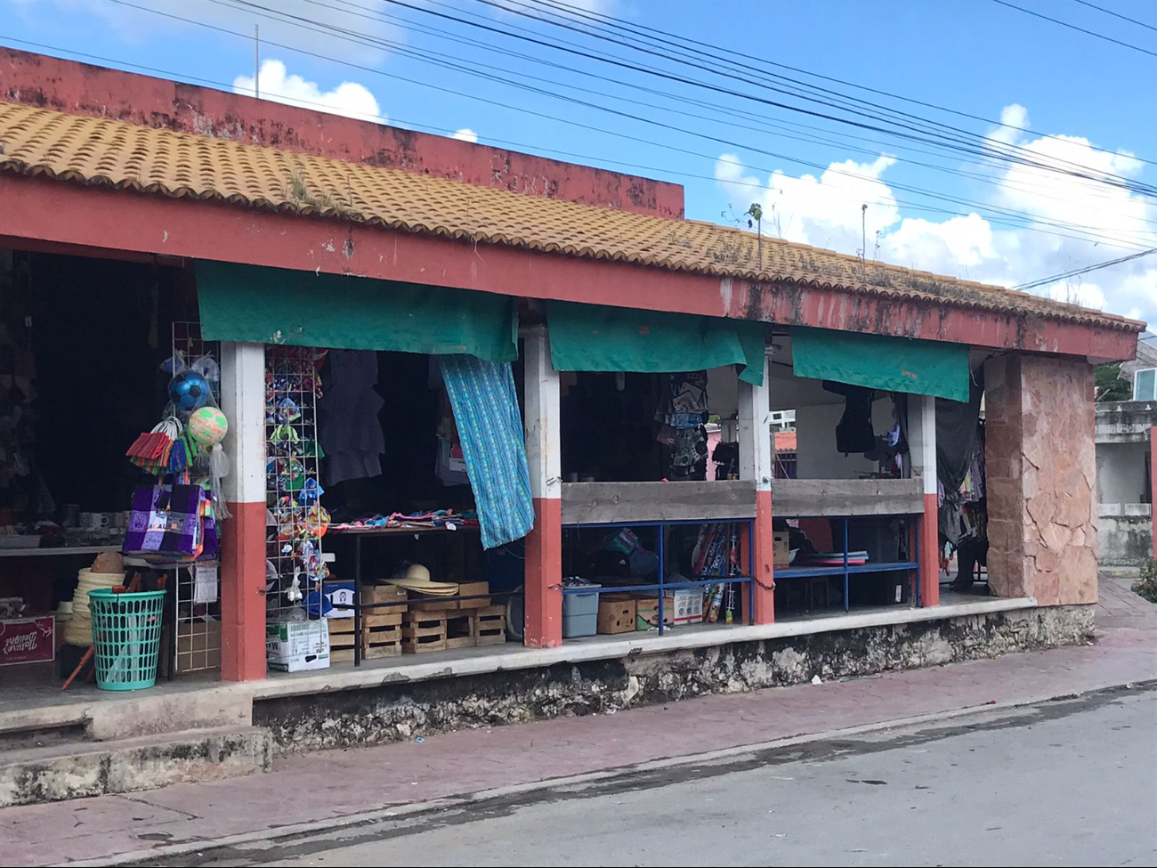 Competencia desleal en Mercado José María Morelos de Bacalar