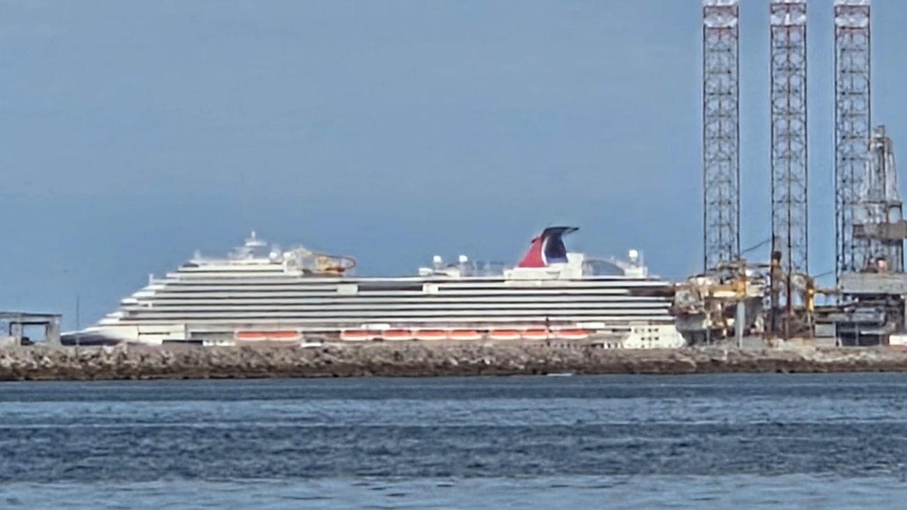 Durante la jornada, apenas se registraron unos pequeños nublados que no fueron suficiente para alejar a los visitantes