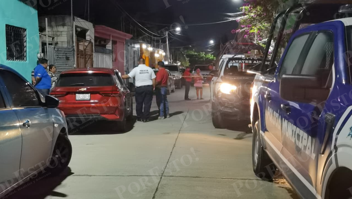 Elementos de la Policía Estatal y Ministerial acordonaron la zona.