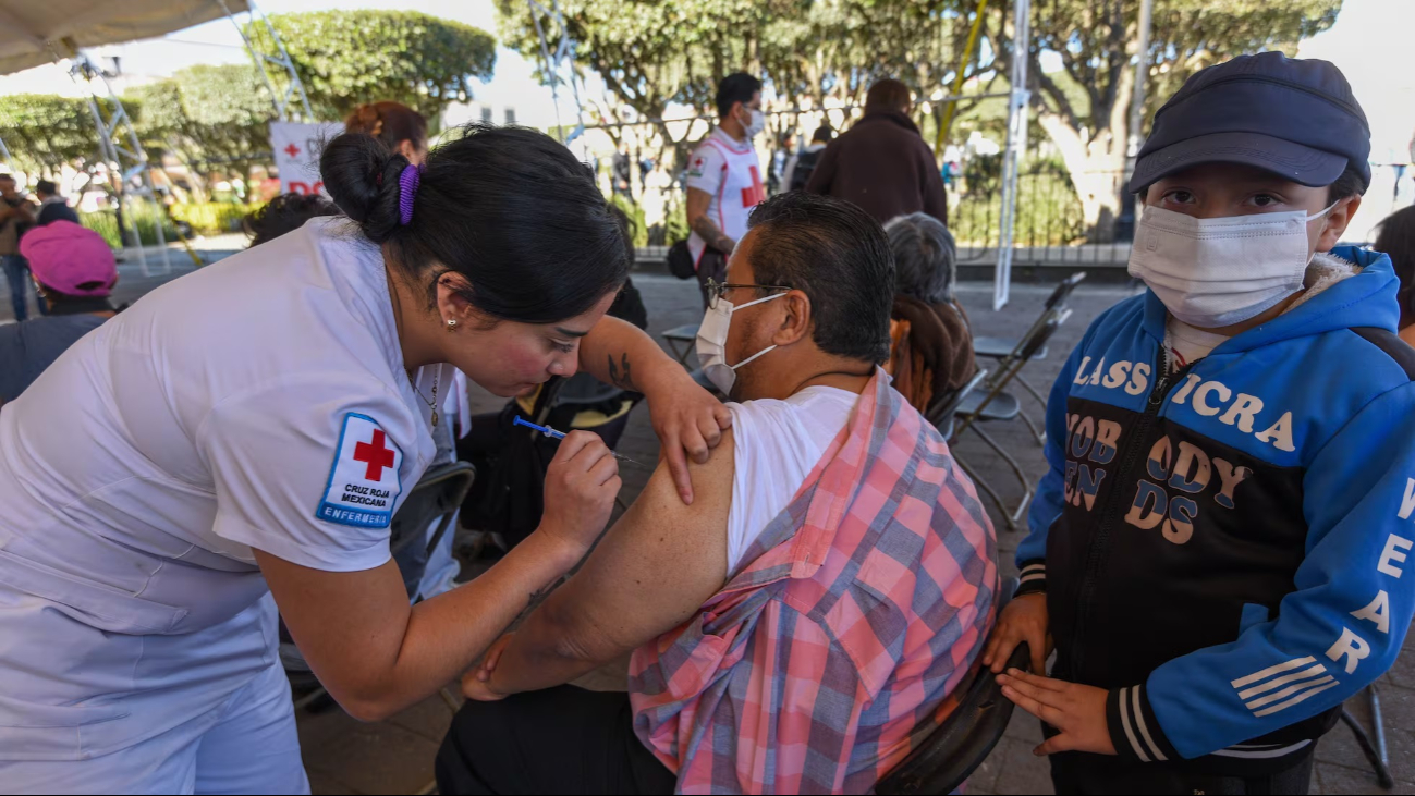 La Directora de los Servicios de Salud Yucatán instó a la población a acudir a los Centros de Salud para vacunarse