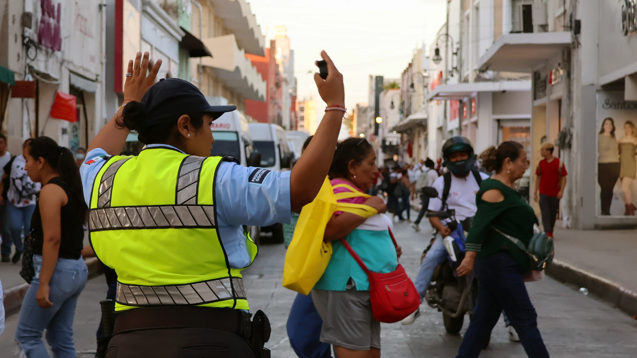 Cada año, la Policía vigila la seguridad en el barrio de San Cristóbal