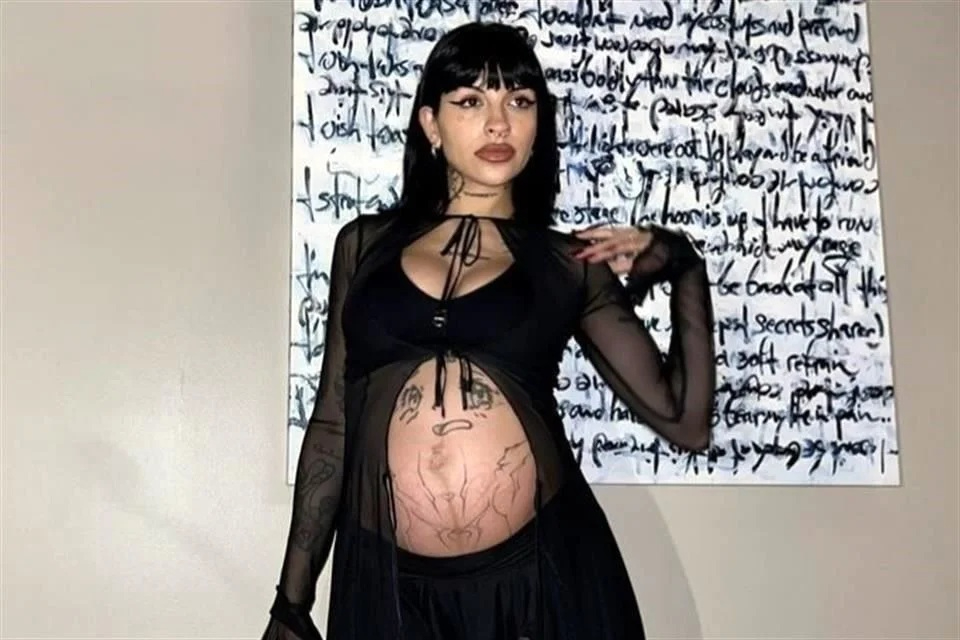 Cazzu volvería a quedar embarazada en 2026, según famosa vidente