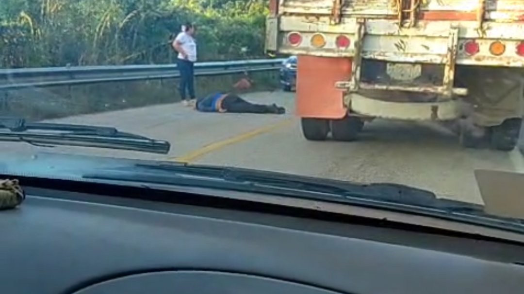 Motociclista de Ich-Ek resulta herido en zona de curvas de Hopelchén