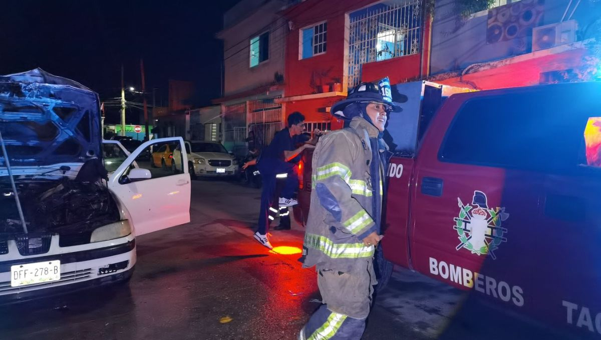 Vehículo se incendia en vía pública y provoca fuerte movilización en la colonia San Miguel
