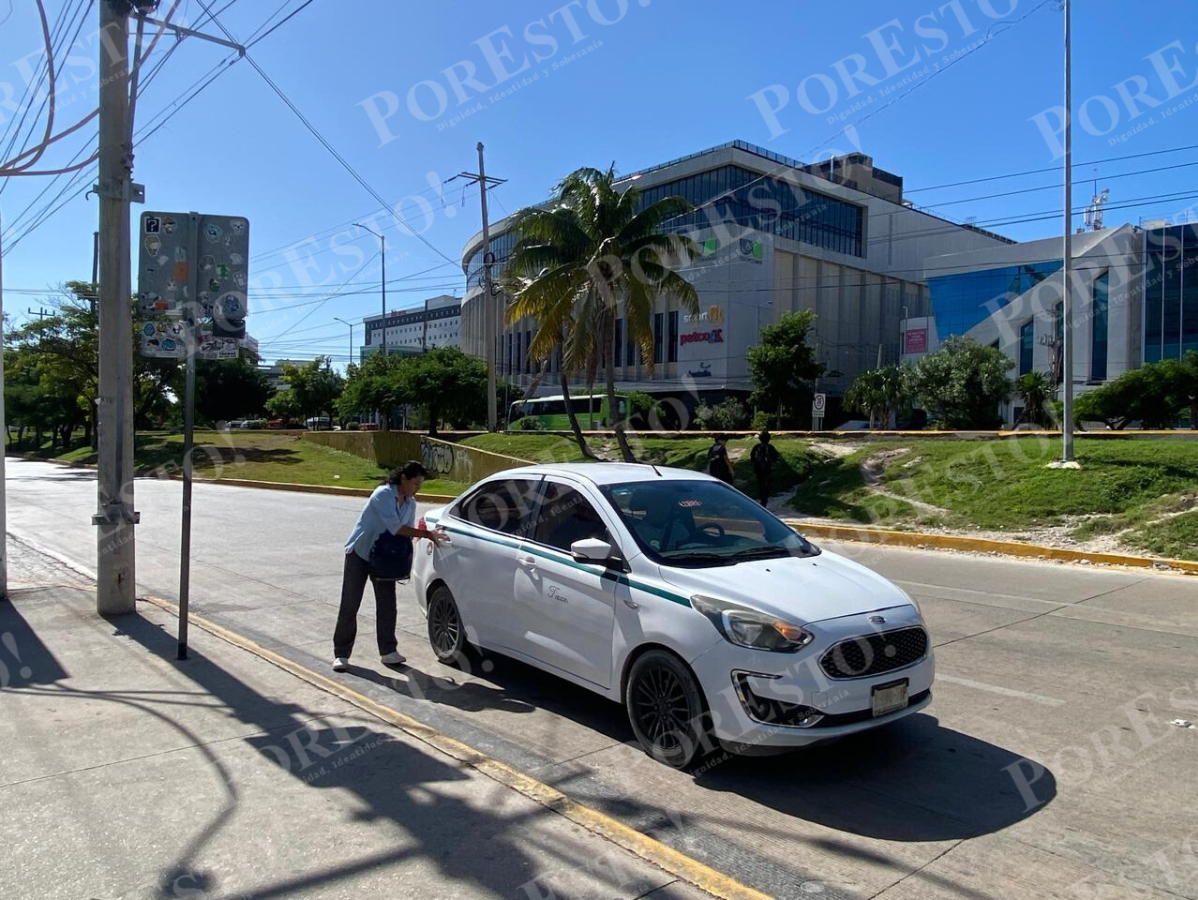 Ciudadanos optan por usar aplicaciones como Uber para evitar las altas tarifas