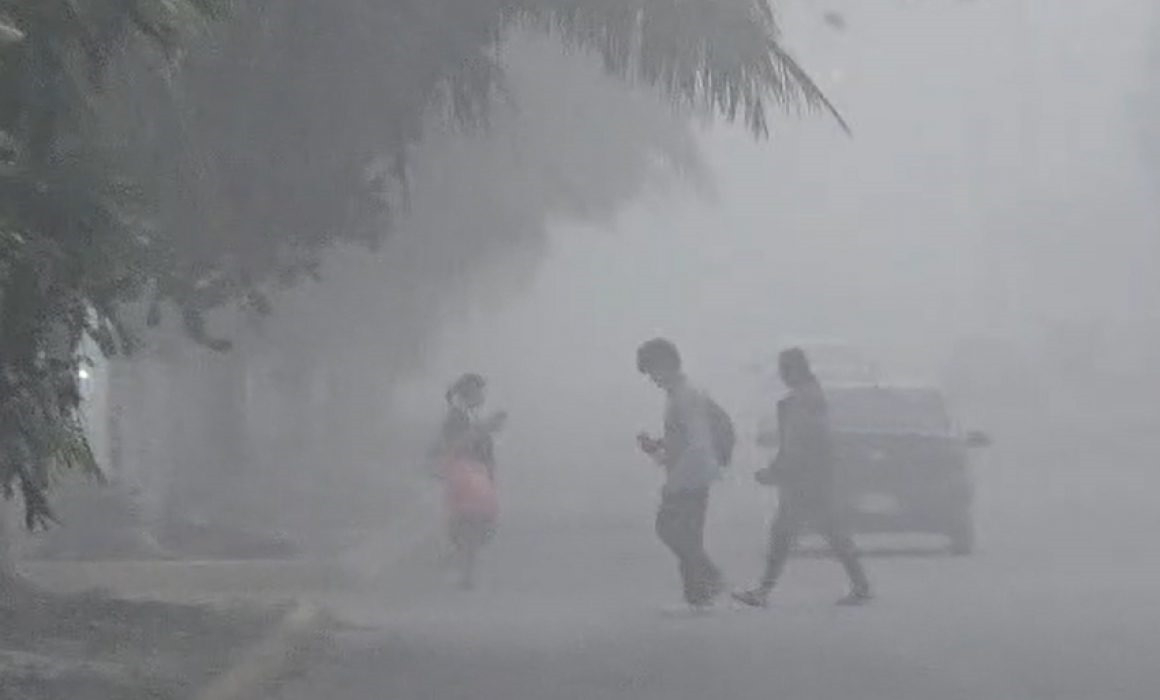La visibilidad se redujo drásticamente por lo que conductores tomaron más precaución