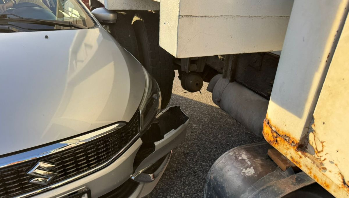 Choque en estacionamiento de Soriana Aviación deja daños por varios miles de pesos