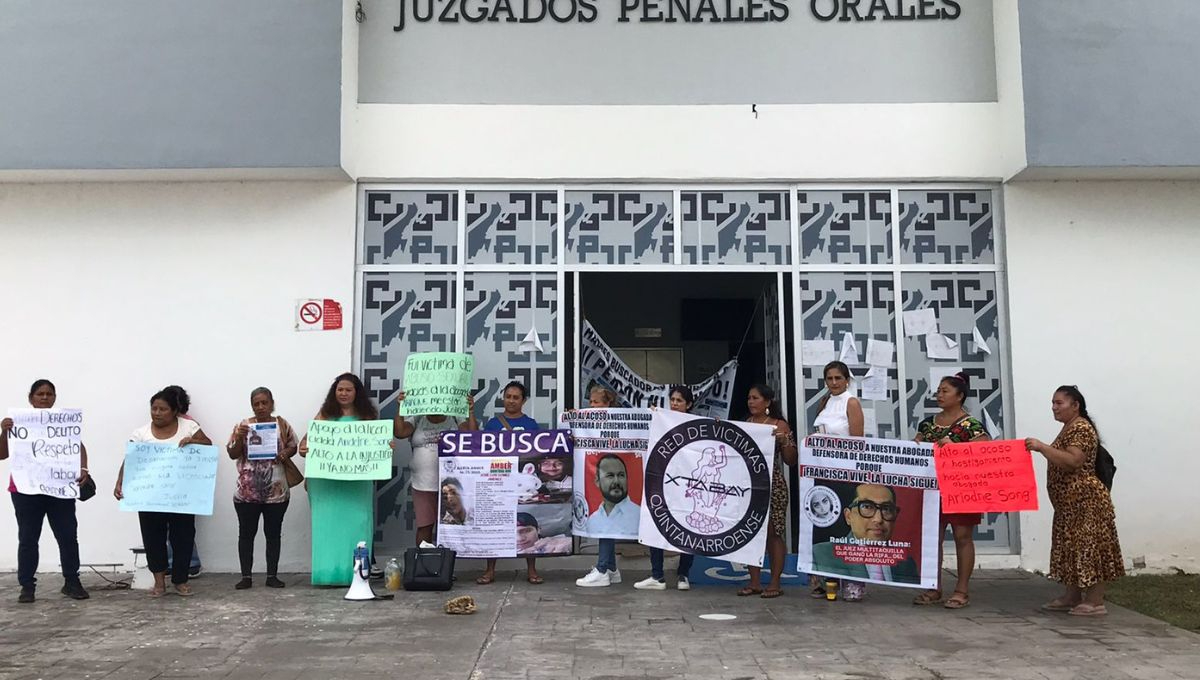 Madres buscadoras de Quintana Roo se manifiestan en los Juzgados Penales Orales de Chetumal
