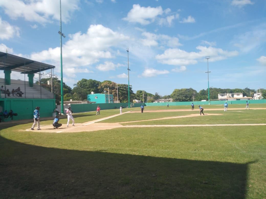 Celebran partido de beisbol infantil – juvenil en Sabancuy