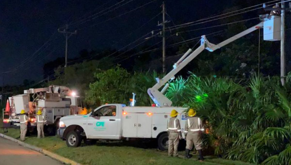 Habitantes de Chetumal se quedan sin electricidad durante más de 12 horas