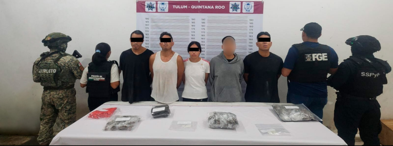 Los detenidos fueron presentados por las autoridades.