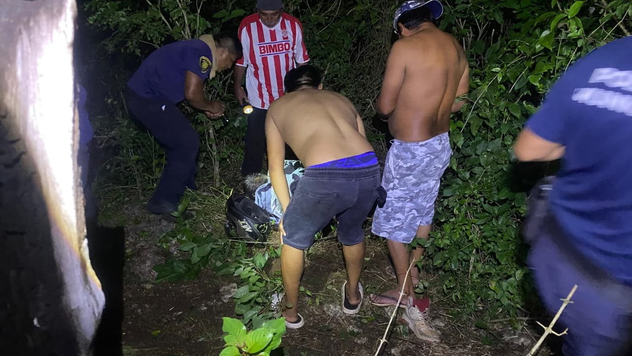 Hoy en la madrugada fue encontrado a unos 500 metros del sitio donde se registró un derrape de motocicleta