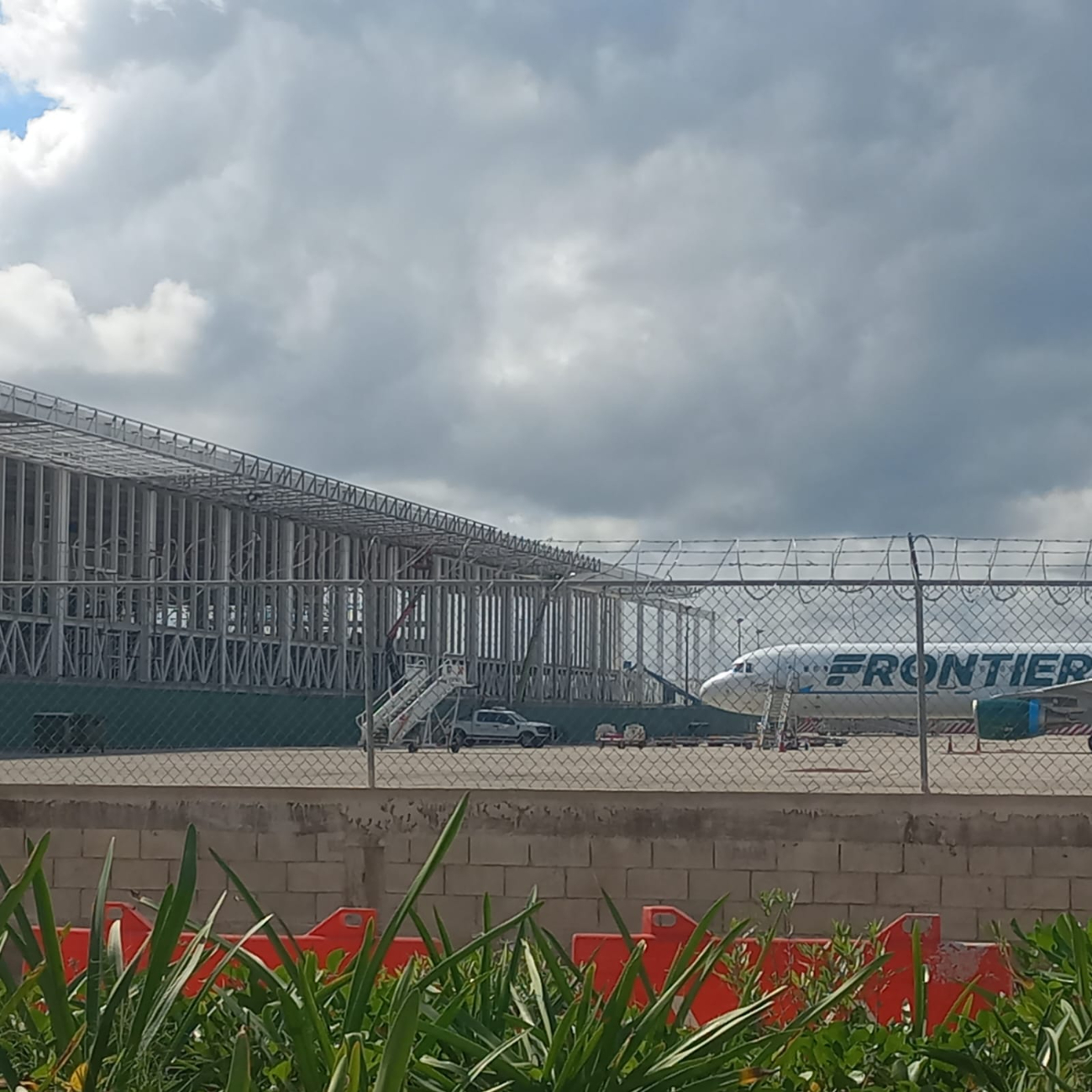 Aun con este descenso, la terminal aérea fue incluida en el plan sexenal del gobierno federal para una remodelación