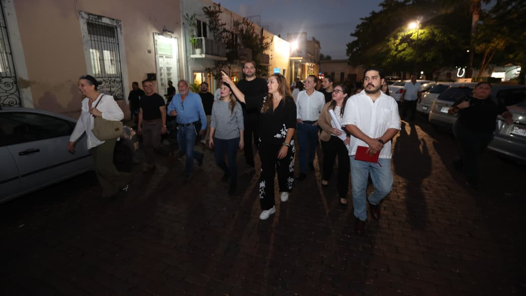 El Ayuntamiento y la Canirac buscan mejoras para locatarios y comerciantes en el Parque de La Mejorada