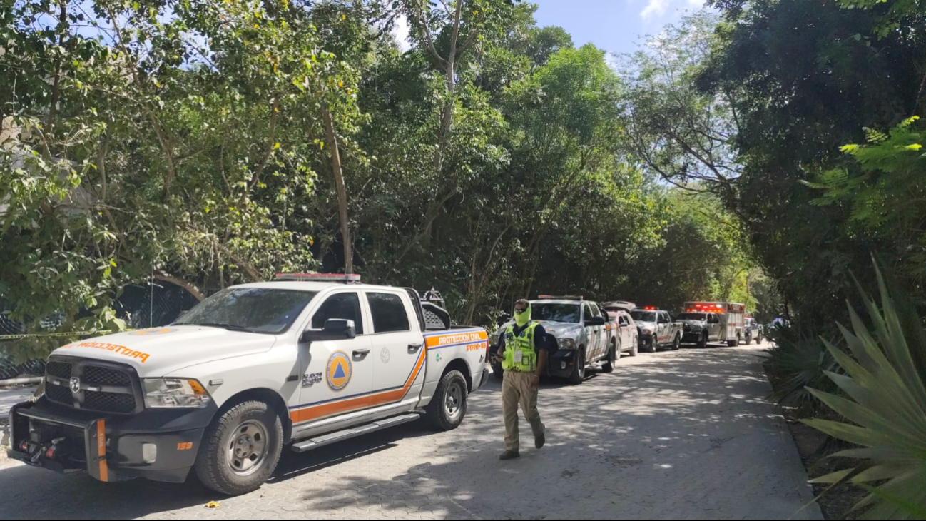 Bomberos, Protección Civil y ambulancias acudieron al área en construcción Bomberos, Protección Civil y ambulancias acudieron al área en construcción