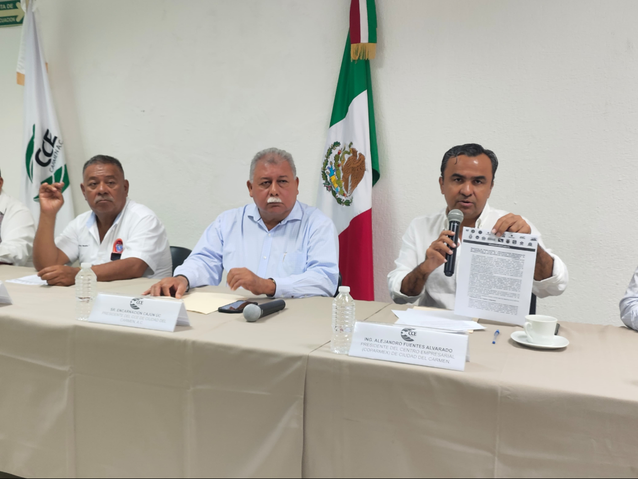 Organizaciones sindicales y empresariales de Ciudad del Carmen se oponen a la aprobación de la Ley del Infonavit sin los cambios propuestos Organizaciones sindicales y empresariales de Ciudad del Carmen se oponen a la aprobación de la Ley del Infonavit sin los cambios propuestos
