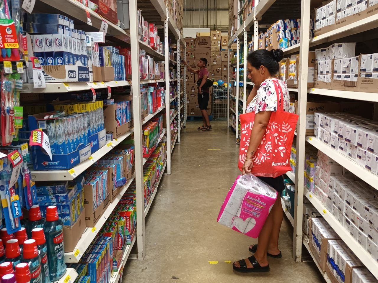 Los consumidores dejarán de comprar productos norteamericanos para apoyar al país. Los consumidores dejarán de comprar productos norteamericanos para apoyar al país.