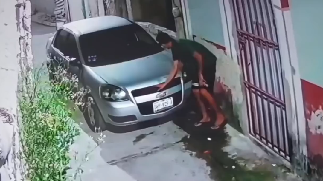 Robo de batería de carro por la esperanza Robo de batería de carro por la esperanza