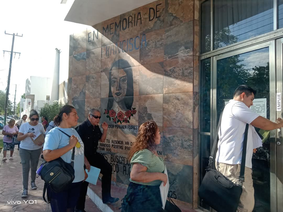 Al menos 30 familias fueron amenazadas. Al menos 30 familias fueron amenazadas.