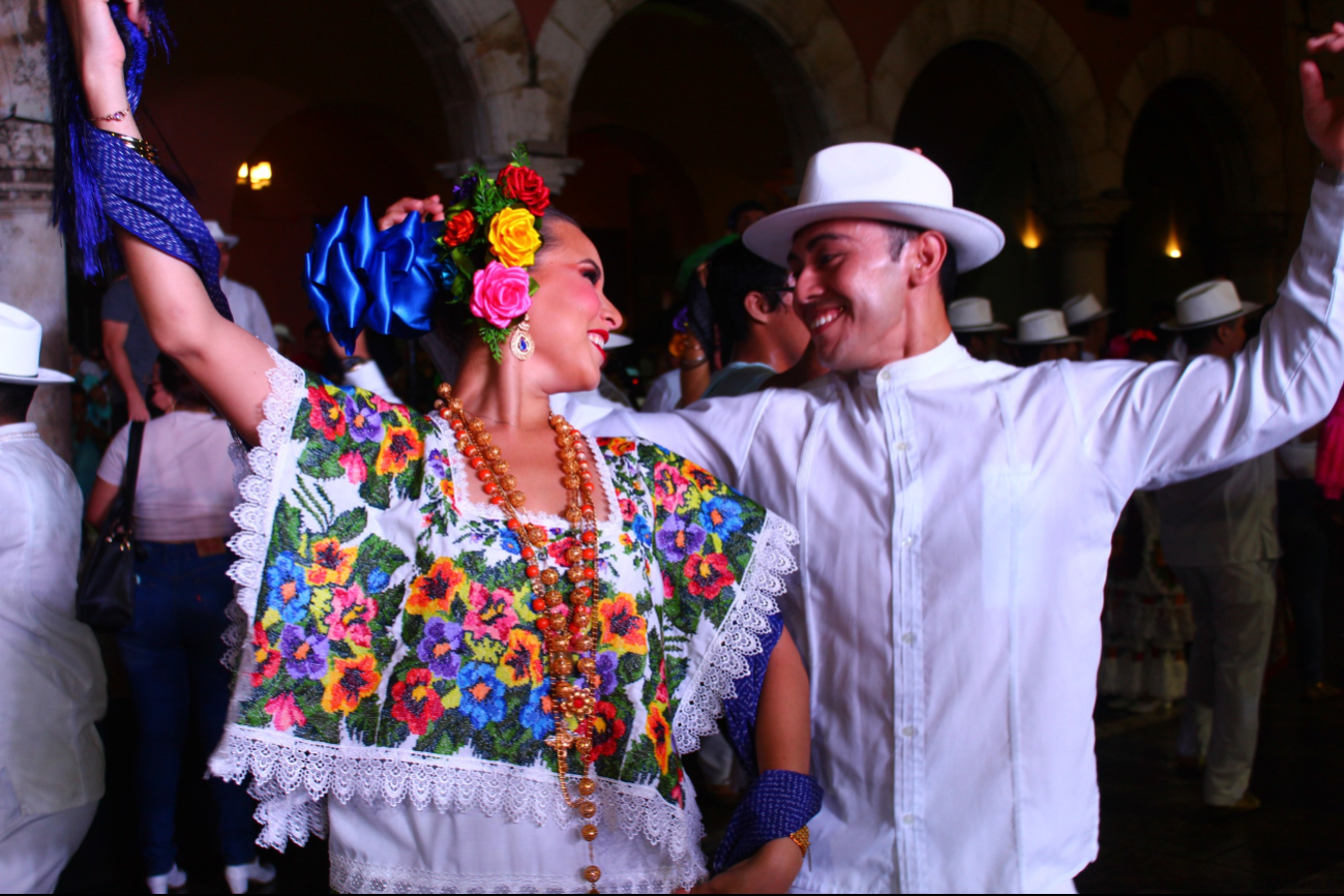 Las bombas yucatecas suelen ser utilizadas con doble sentido Las bombas yucatecas suelen ser utilizadas con doble sentido