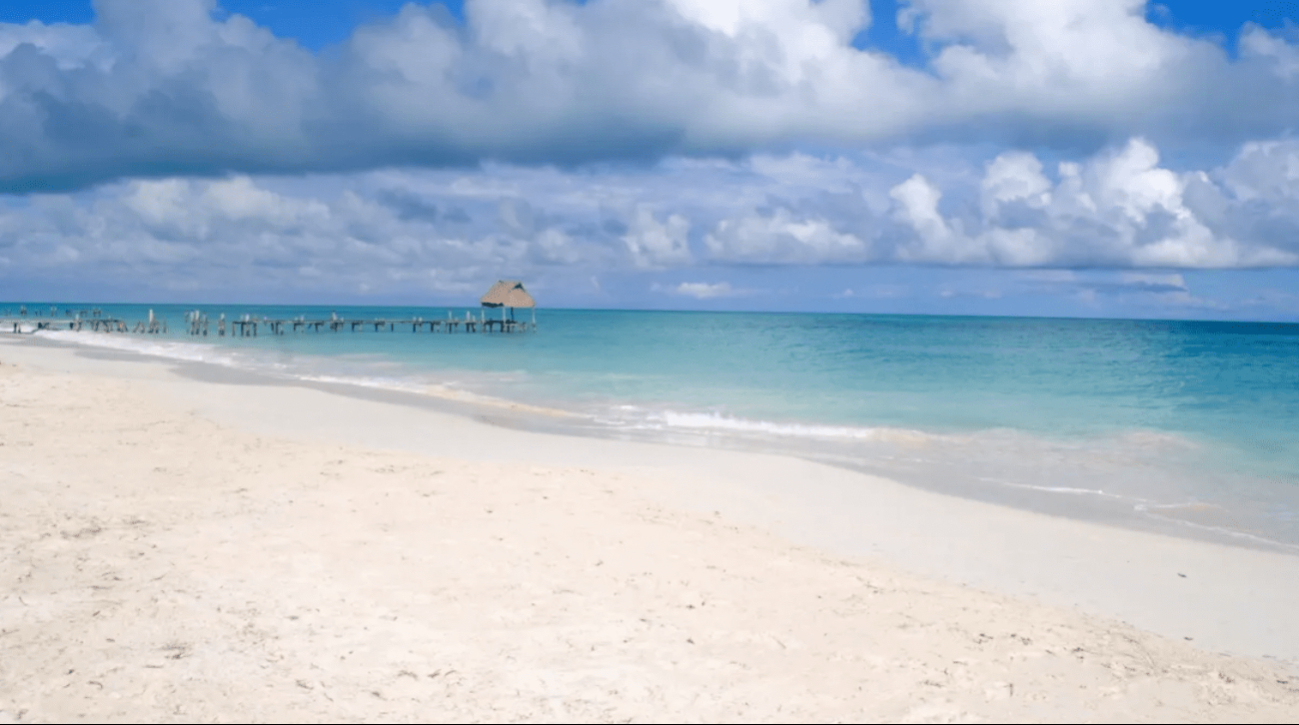 San Crisanto es de las playas menos abarrotadas en Yucatán San Crisanto es de las playas menos abarrotadas en Yucatán