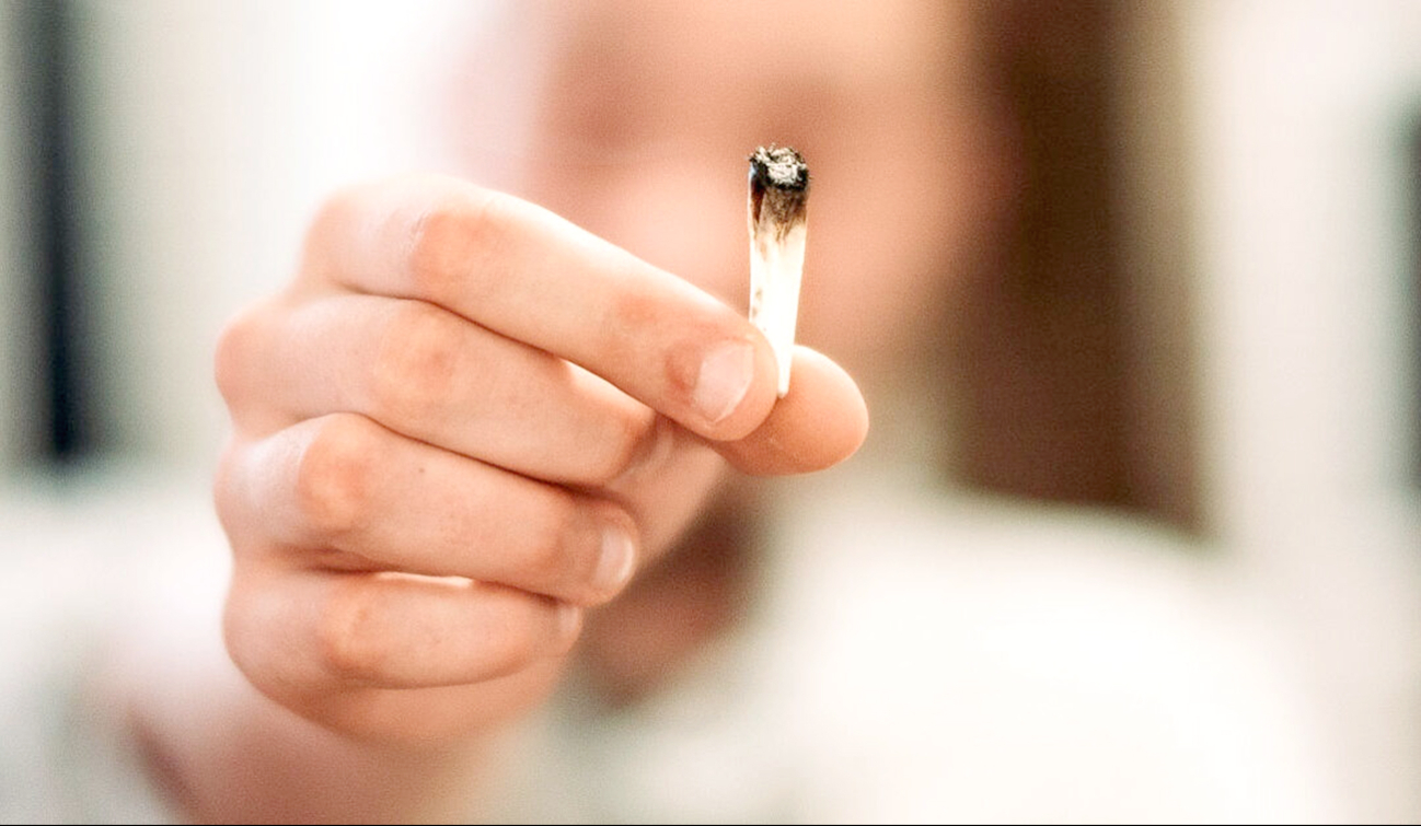El tabaco es una de las sustancias que más consumen los jóvenes El tabaco es una de las sustancias que más consumen los jóvenes