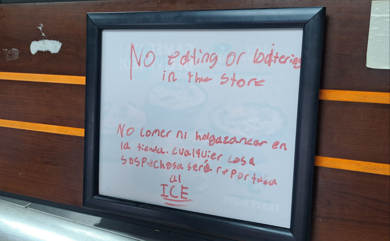 Gerente de Little Caesars amenaza a migrantes con reportarlos a ICE Gerente de Little Caesars amenaza a migrantes con reportarlos a ICE