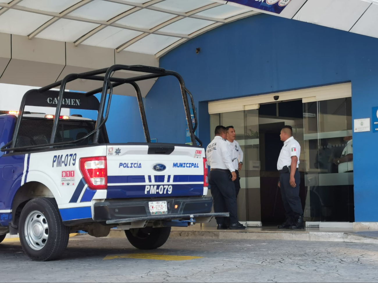Movilización policiaca en hotel de avenida Concordia por reporte de robo de audífonos Movilización policiaca en hotel de avenida Concordia por reporte de robo de audífonos