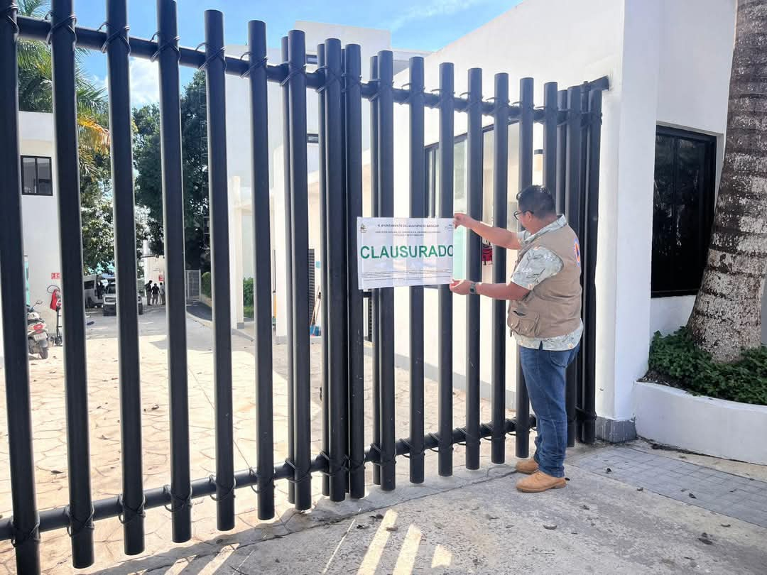 Un hotel fue clausurado después de revisar que no contaban con los papeles adecuados.