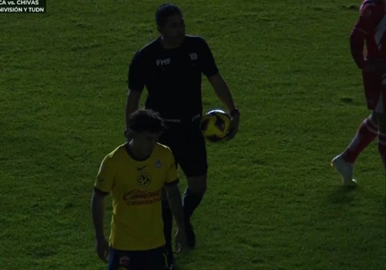 Apagón en el América vs Necaxa; a oscuras, así se quedó el estadio Ciudad de los Deportes el 14 de febrero