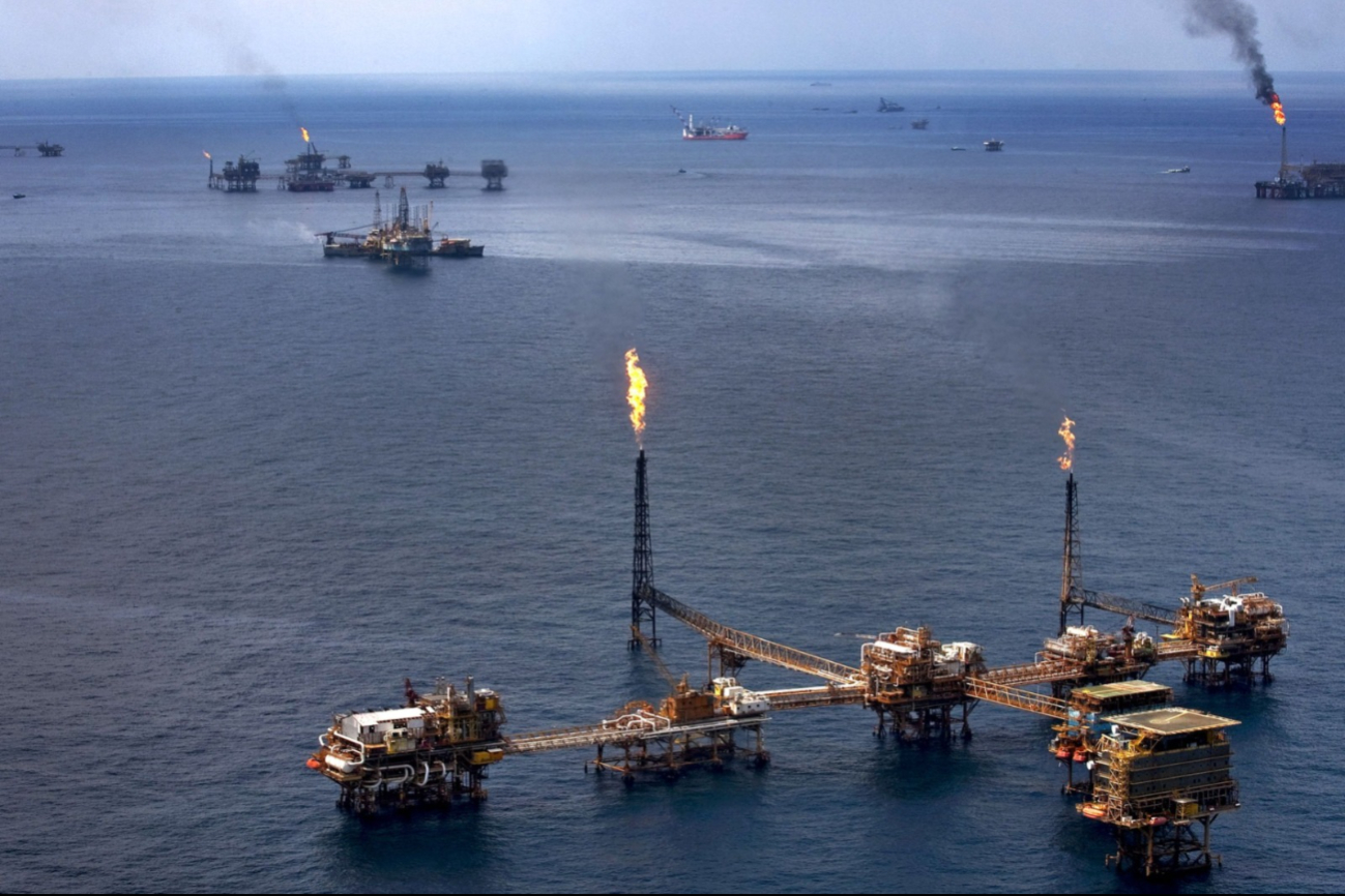 Derechos Humanos investiga huelga de  hambre de trabajadores petroleros en Campeche