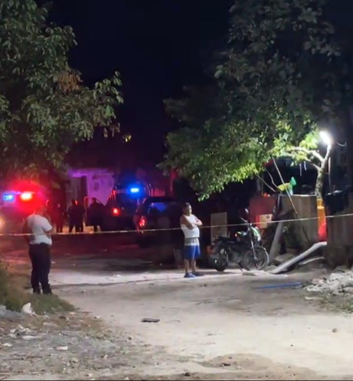 Balean casa de un policía municipal en Solidaridad; personal de la Fiscalía ya investiga