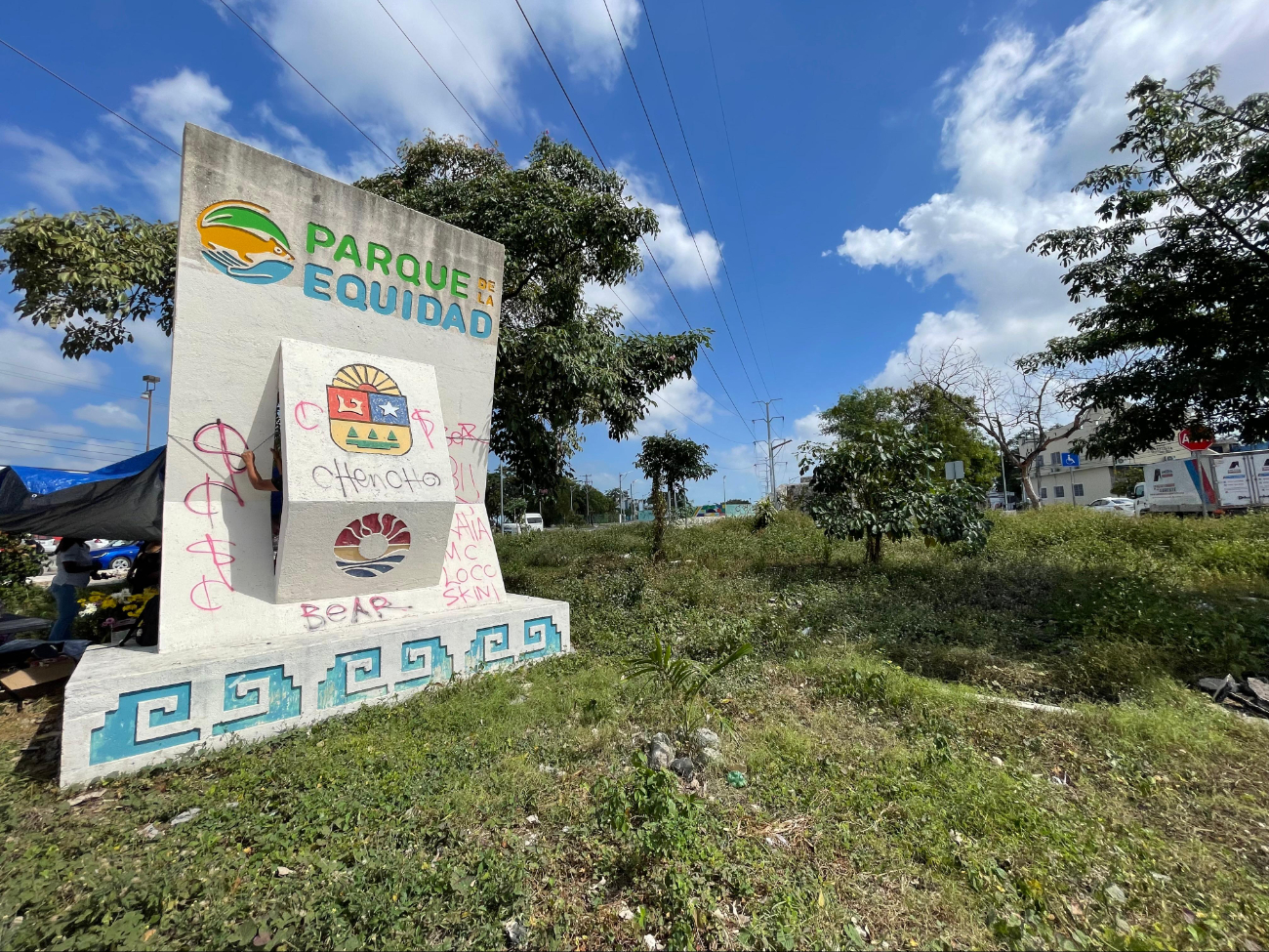 Los grafitis y la acumulación de basura dentro y fuera del parque, dañan su imagen Los grafitis y la acumulación de basura dentro y fuera del parque, dañan su imagen