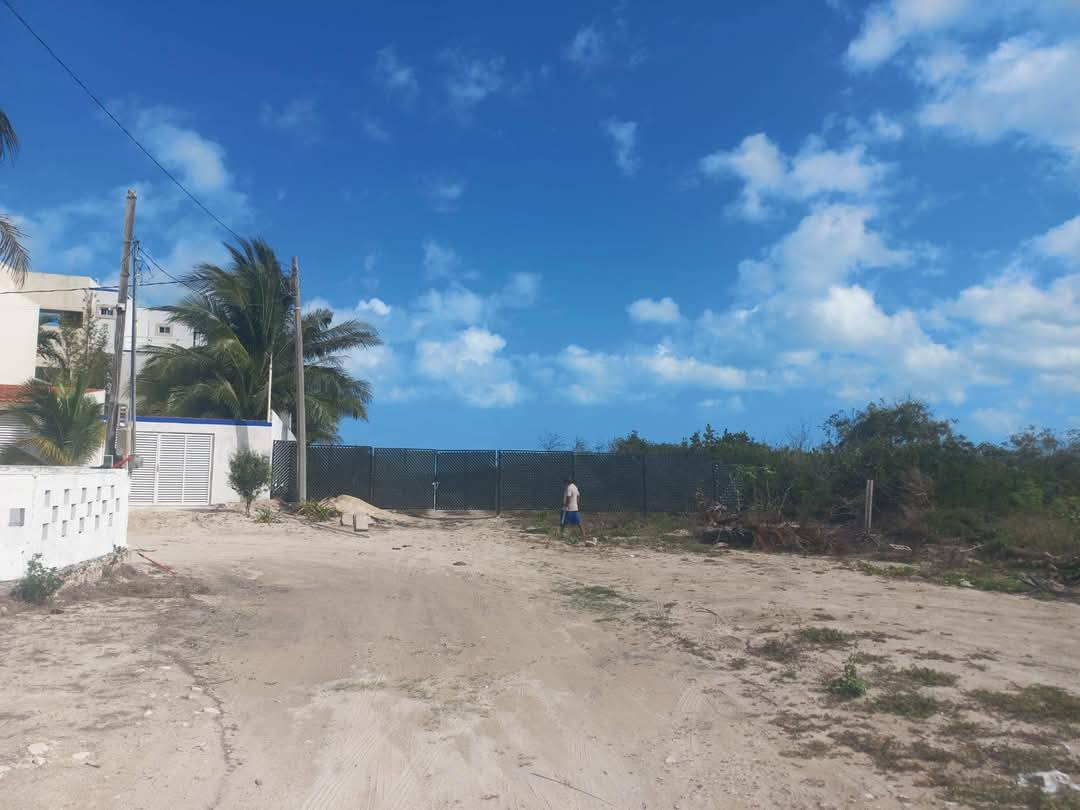 El Ayuntamiento de Telchac Puerto no ha informado sobre el cierre de la playa El Ayuntamiento de Telchac Puerto no ha informado sobre el cierre de la playa