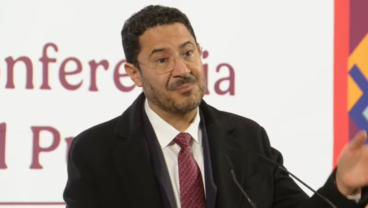 ISSSTE recupera espacios y combate corrupción en su fundación: Martí Batres