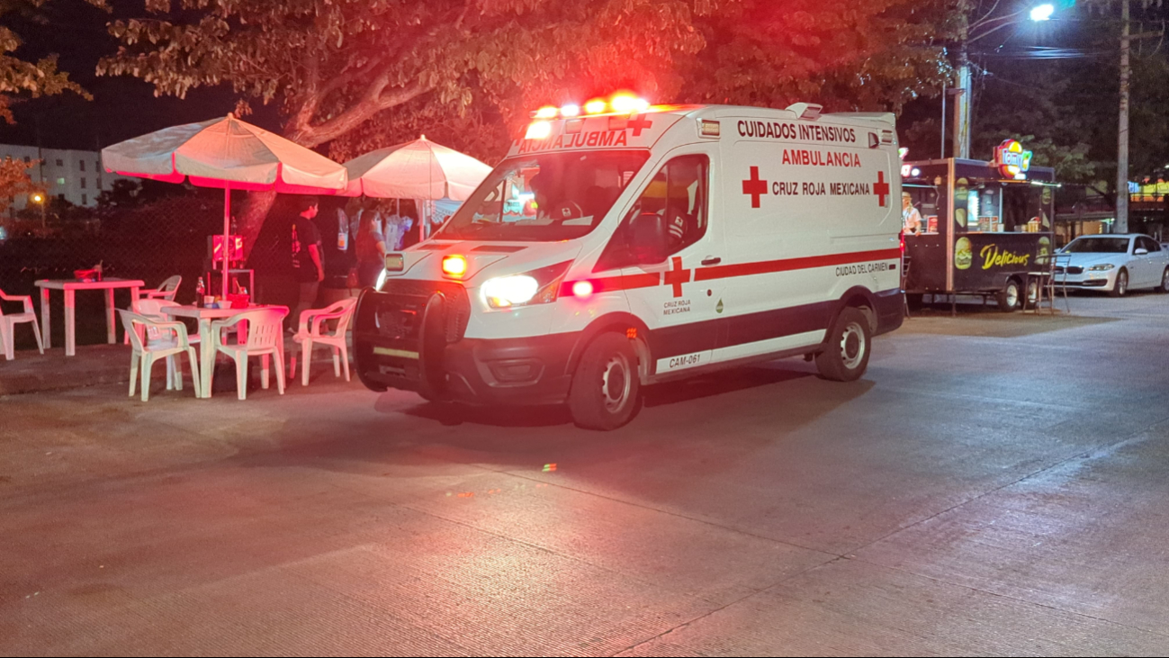 Movilización en Carmen por supuesto infarto de un taquero