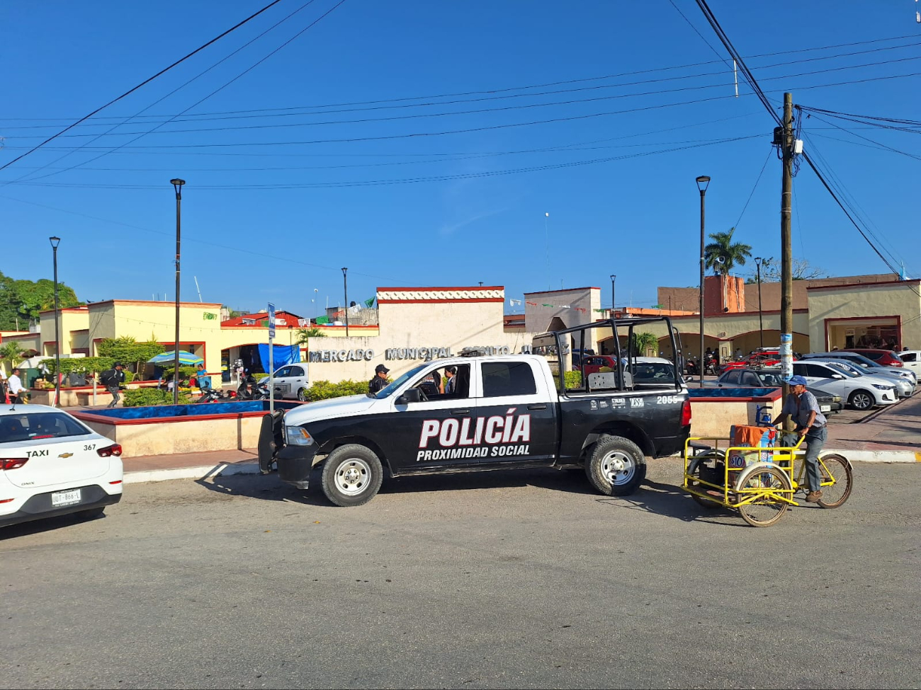 Presunta riña de pareja causa movilización de elementos policiales  en mercado de Felipe Carrillo Puerto