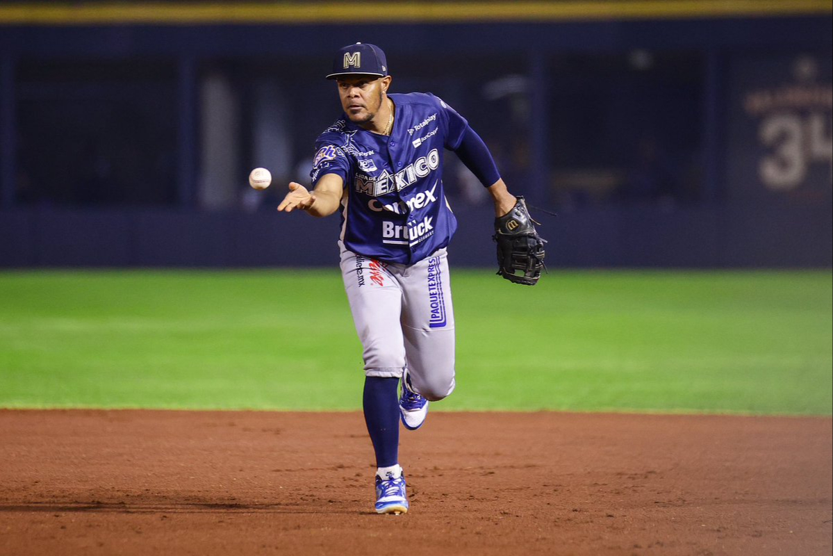 Charros con paso perfecto en Mexicali