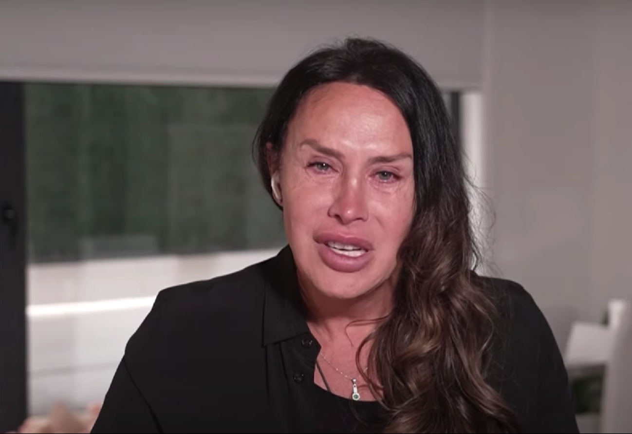 Karla Sofía Gascón no renunciará al Oscar; clama que muchos tuits no eran suyos 