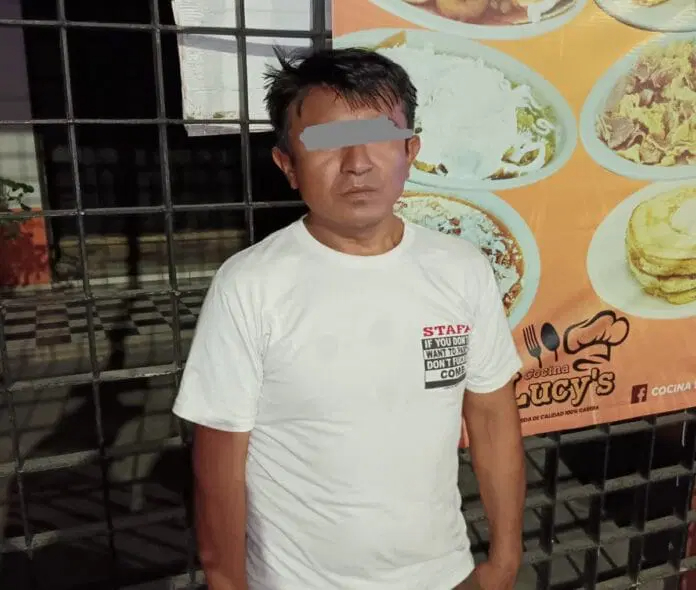 El hombre de 45 años de edad fue entregado a la FGE