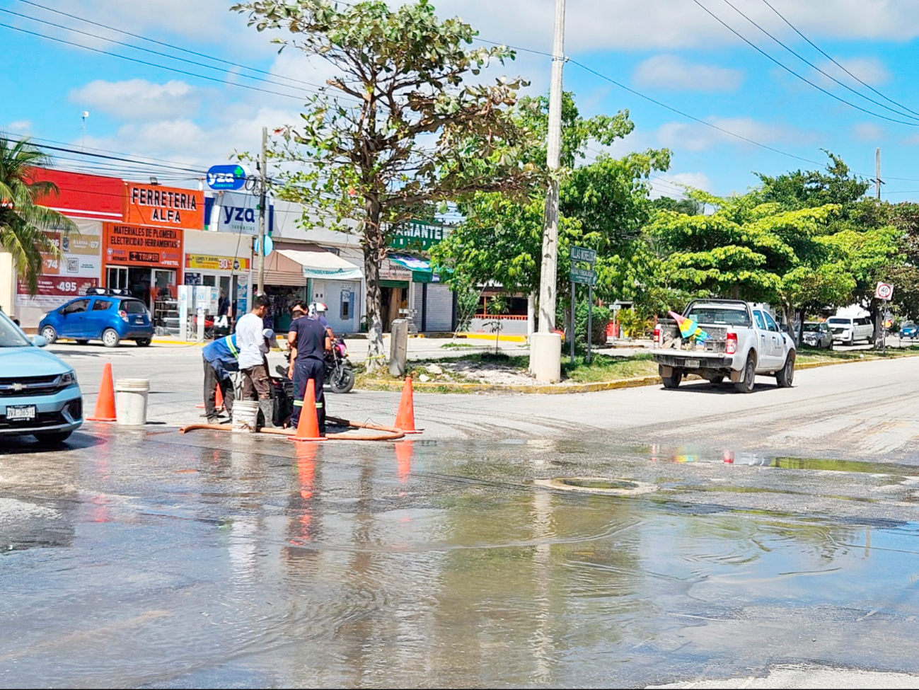 Vecinos de Puerto Morelos  señalan altos cobros de Aguakan  pese al mal servicio