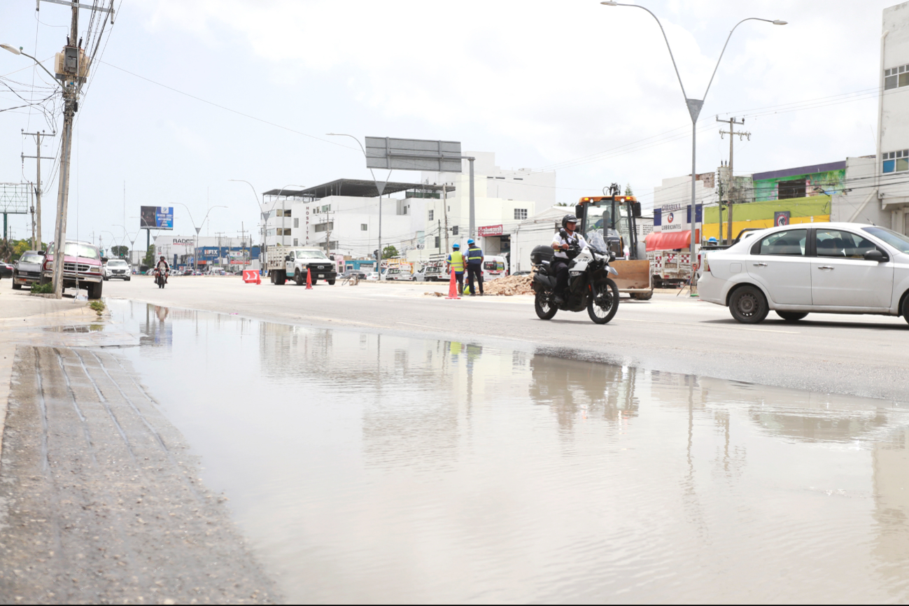 El desborde de aguas negras se registra en diferentes puntos de las ciudades El desborde de aguas negras se registra en diferentes puntos de las ciudades