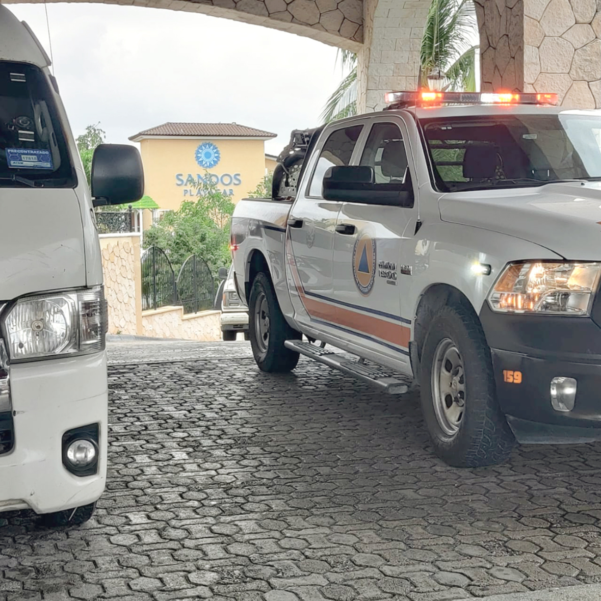 Autoridades sanitarias llegaron, pero la seguridad del complejo les impidió el acceso. Autoridades sanitarias llegaron, pero la seguridad del complejo les impidió el acceso.