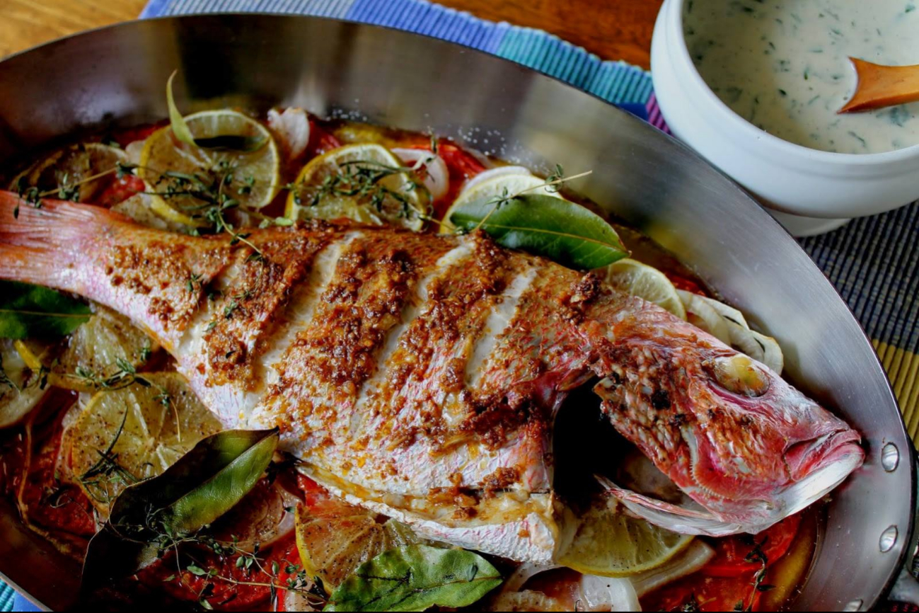 Cómo Preparar un Rico Pescado Relleno Horneado Cómo Preparar un Rico Pescado Relleno Horneado