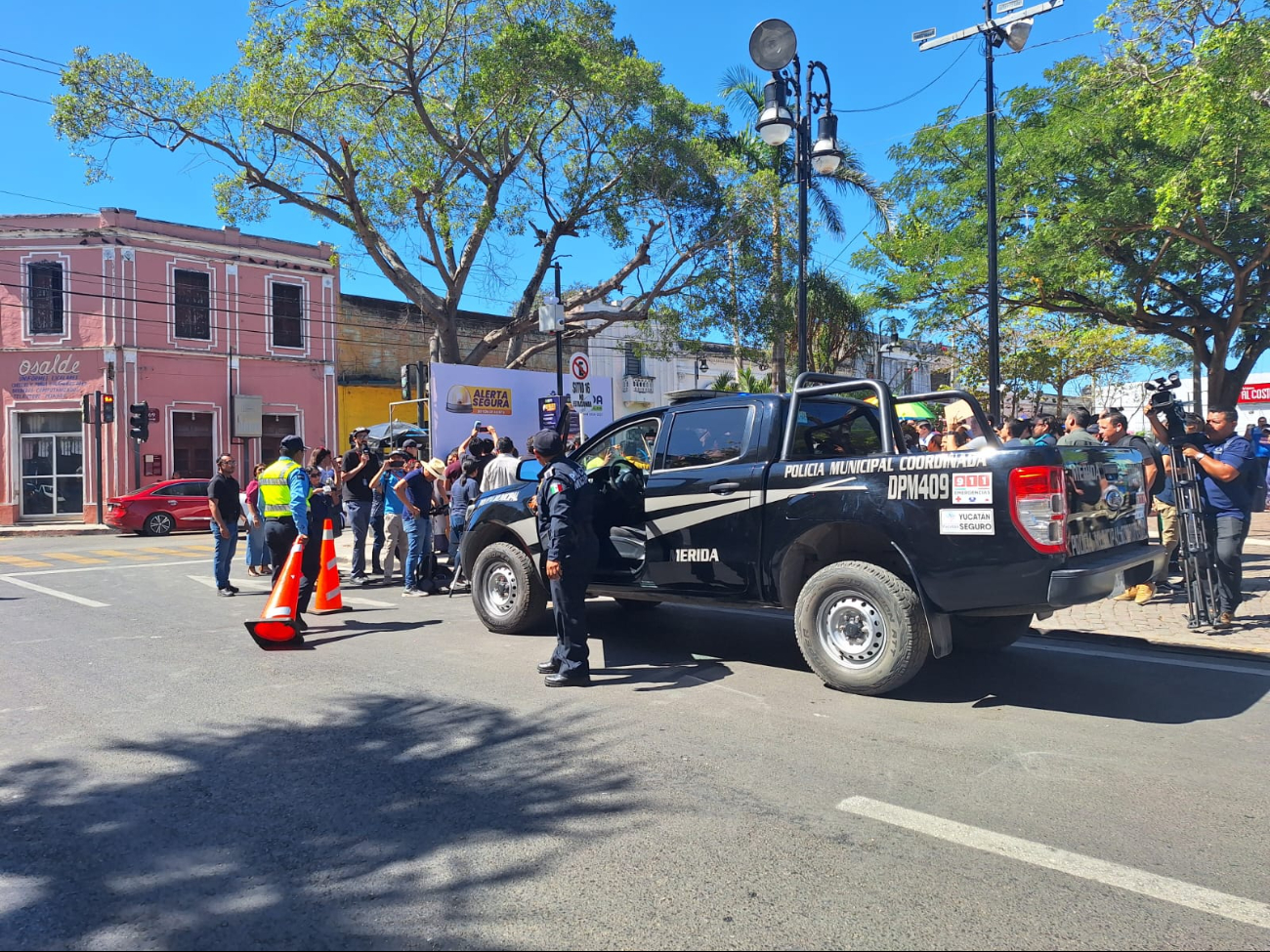El operativo está a cargo de la Policía Municipal de Mérida El operativo está a cargo de la Policía Municipal de Mérida