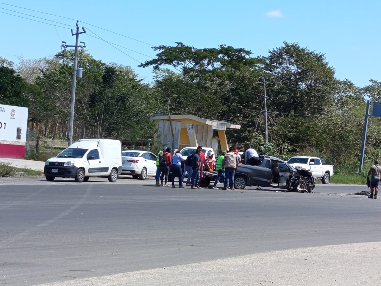Accidente vehicular en la Escárcega-Chetumal deja tres lesionado