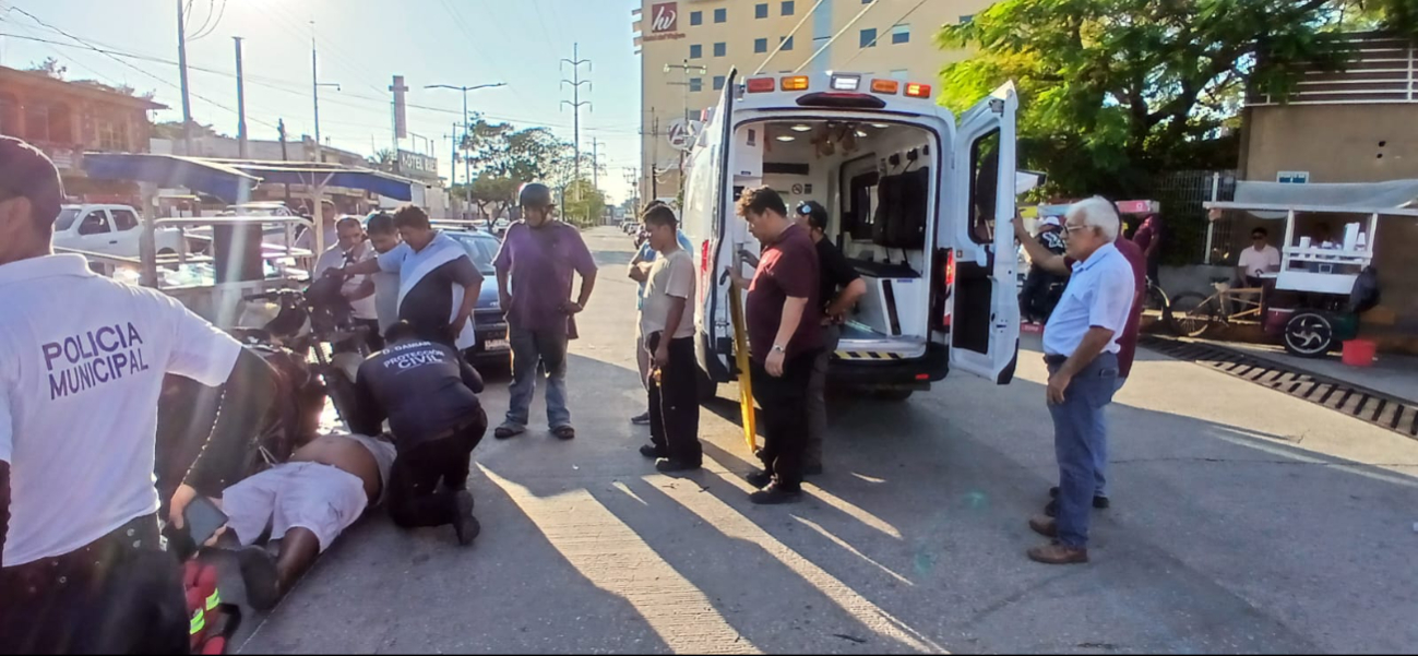 Al sitio acudieron paramédicos para atender al accidentado. Al sitio acudieron paramédicos para atender al accidentado.