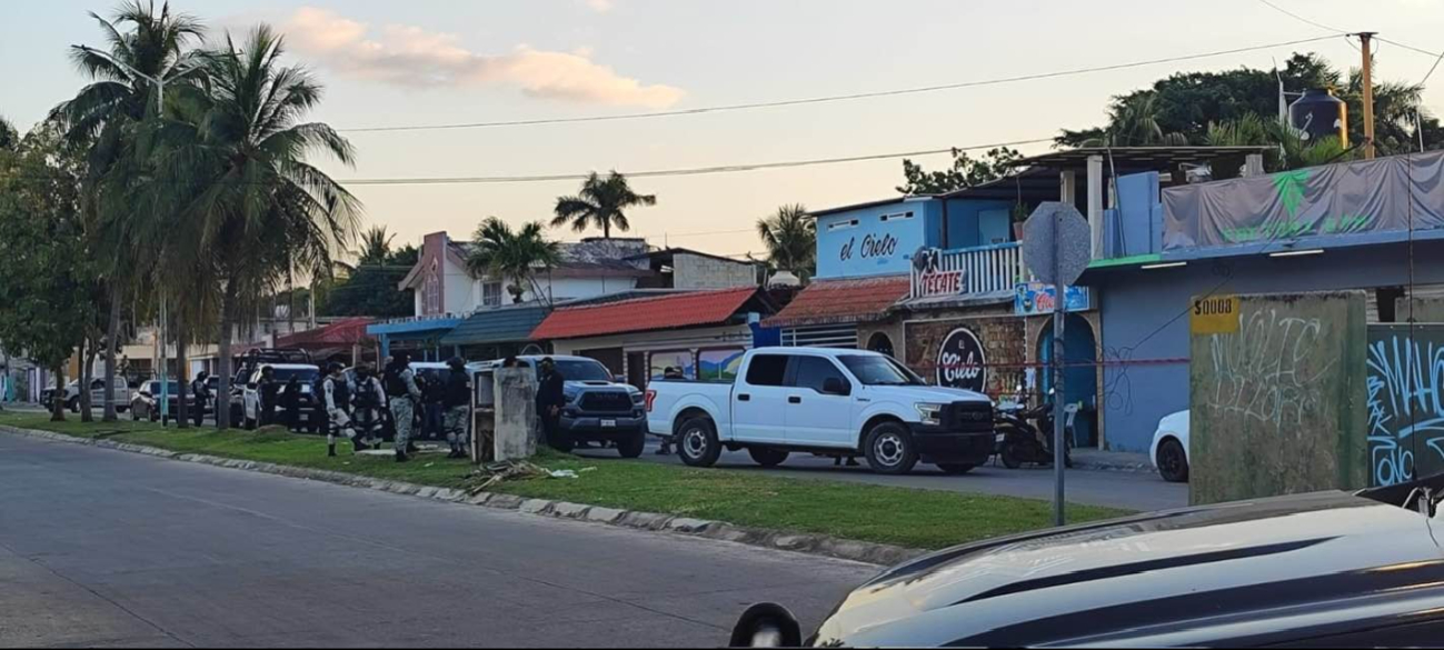 Clausuran bar “El Cielo” en el centro de Chetumal, tras cateo